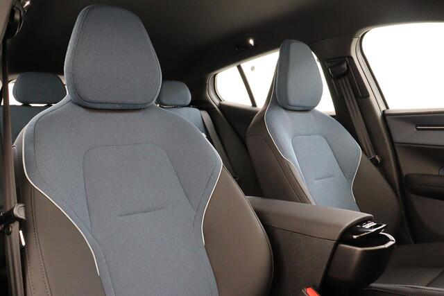Volvo EX30 SINGLE MOTOR EXTENDED RANGE CORE 69 kWh -CLIMATE|CARPLAY|CAMERA|ADAP.CRUISE