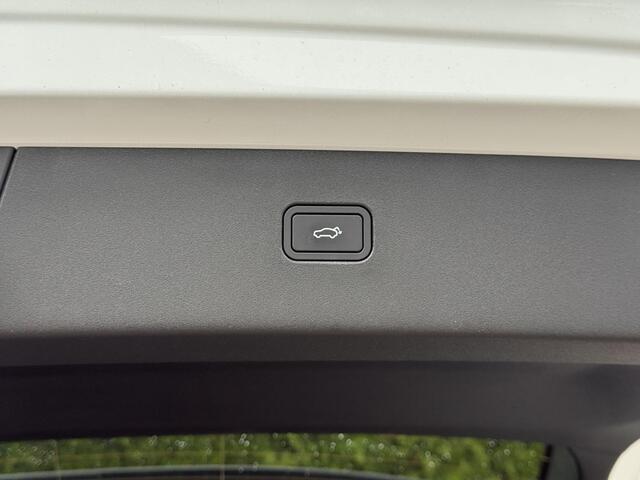 Volvo EX30 Cross Country P8 AWD Ultra 69 kWh