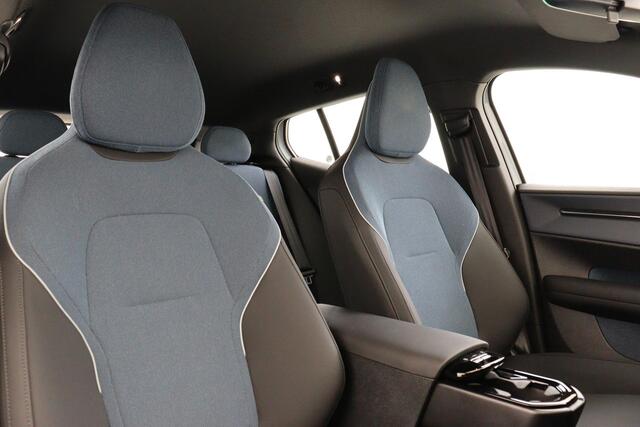 Volvo EX30 SINGLE MOTOR CORE 51 kWh -CLIMATE|CARPLAY|CAMERA|ADAP.CRUISE|PRIVACY.GLAS|SoH:99%
