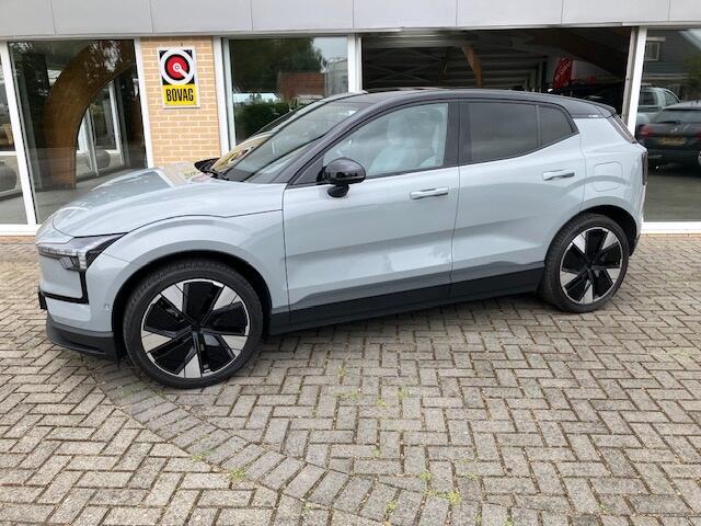 Volvo EX30 Extend. Ultra 69 kWh Pano / Trekhaak
