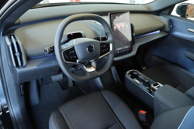Volvo EX30 P5 Long Range Plus Black Edition Europa 69 kWh | 20" 5-Y-Spaaks Lichtmetalen Wielen | Elektrisch Verstelbare Voorstoelen | Harman Kardon Premium Audio |