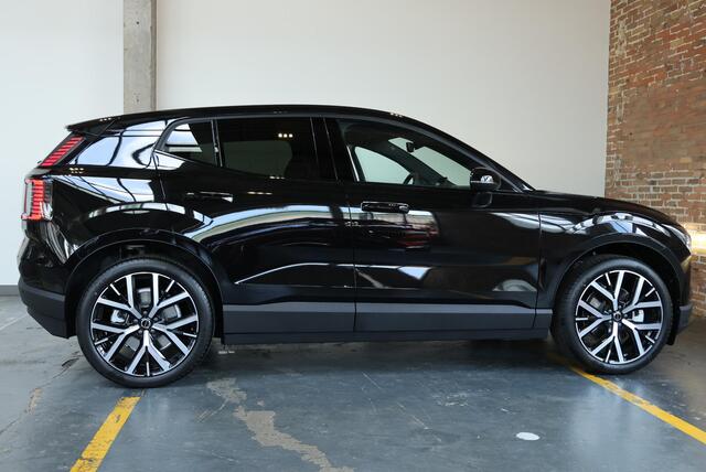 Volvo EX30 P5 Long Range Plus Black Edition Europa 69 kWh | 20" 5-Y-Spaaks Lichtmetalen Wielen | Elektrisch Verstelbare Voorstoelen | Harman Kardon Premium Audio |