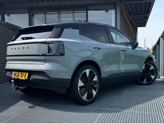 Volvo EX30 Single Motor Extended Range Ultra 69 kWh / Trekhaak / Pano. dak / 360 camera / Elek. verstelbare stoelen / Harman Kardon / 20 inch velgen / BLIS / Elek. bedienbare achterklep /