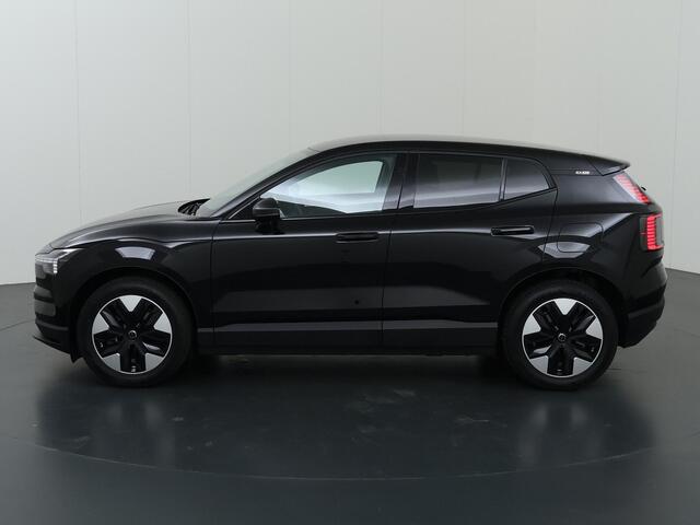 Volvo EX30 P5 Long Range Core 69 kWh | Camera | Apple CarPlay/Android Auto | Camera Voor | Adaptieve Cruise Control | DAB | Keyless Start | LED | Navigatie | Sportstuur | Warmtepomp |