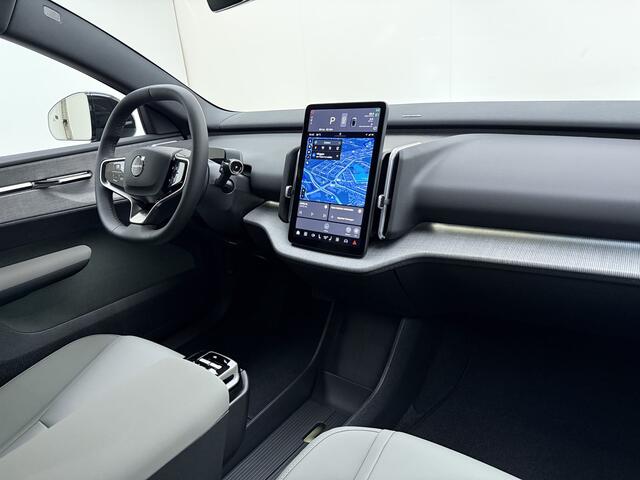 Volvo EX30 Cross Country P5 Long Range Plus Europa 69 kWh / Direct leverbaar / Elektrische stoelen / Getint glas / Stoel&stuurverwarming.