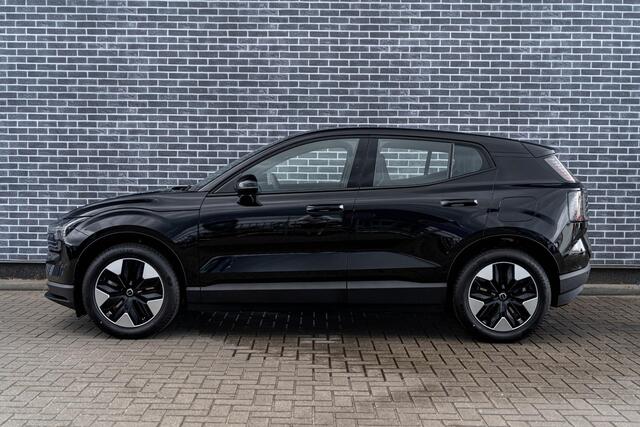 Volvo EX30 P3 Plus Europa | Google | Adaptieve Cruise Control | Keyless | Stoel-/Stuurverwarming | DAB | Draadloos Opladen Telefoon | Elek. Stoelen | Camera | LED Koplampen | Sfeerverlichting | Dodehoekdetectie | Park Assist | 18" LM