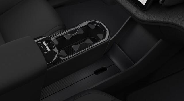 Volvo EX30 Cross Country P5 Long Range Plus Europa 69 kWh | Getint Glas | Harman/Kardon | Power Seats | Stoel & Stuurverwarming | 19" | Digital Key |