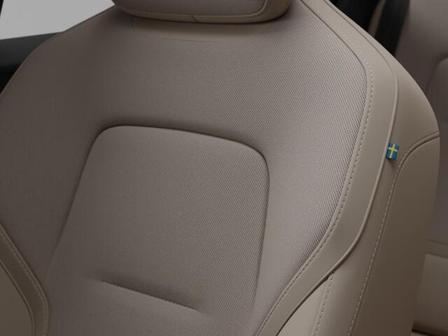 Volvo EX30 P3 Long Range Plus Europa 69 kWh | Parkeercamera | Harman Kardon | Stoel- en stuurverwarming | Elektrische stoelen