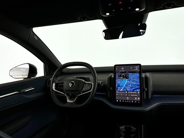 Volvo EX30 Single Motor Extended Range Plus 69 kWh | Parkeercamera | Harman Kardon | Stoel- en stuurverwarming | Elektrische stoelen | Trekhaak