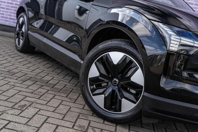 Volvo EX30 P3 Plus Europa 51 kWh | Stoel-/Stuurverwarming | Sfeerverlichting | Draadloos Opladen Telefoon | Camera | Elektisch bedienbare stoelen | Park Assist | DAB | LED Koplampen |