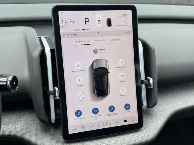 Volvo EX30 Cross Country P5 Long Range Plus 69 kWh Elek. stoelen / 360 Camera / Elek. achterklep / Stoel, stuur verwarming / Adaptive cruise /