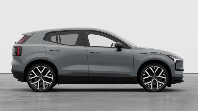 Volvo EX30 P5 Long Range Plus Black Edition Europa 69 kWh | Harman Kardon Audio | Adaptieve Cruise Control | BLIS | Stoel-/Stuurverwarming | Keyless | Elektrisch Verstelbare Voorstoelen | Black Interieur |