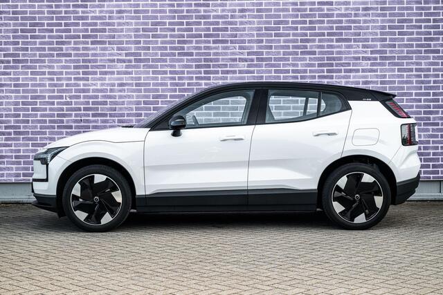 Volvo EX30 Single Motor Extended Range Plus 69 kWh | SOH 95% | Stoel en Stuurverwarming | Adaptieve Cruise Control | BLIS | DAB+ | Keyless Entry | Parkeercamera |