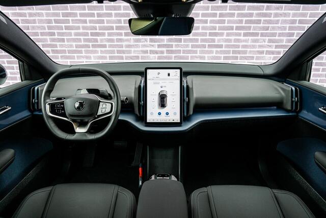 Volvo EX30 Single Motor Extended Range Plus 69 kWh | SOH 95% | Stoel en Stuurverwarming | Adaptieve Cruise Control | BLIS | DAB+ | Keyless Entry | Parkeercamera |