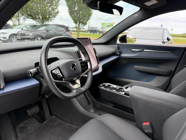 Volvo EX30 Plus Extended Range | Harman / Kardon | Parkeercamera | Climate Pack | 18 Inch Velgen |