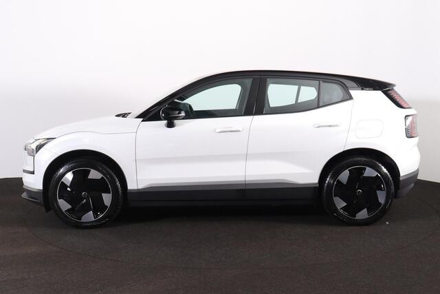 Volvo EX30 Extended Range Plus 69 kWh - Adaptive Cruise Control - Climate Pack - Harman/Kardon audio - Parkeercamera achter - Parkeersensoren voor & achter - 19' LMV