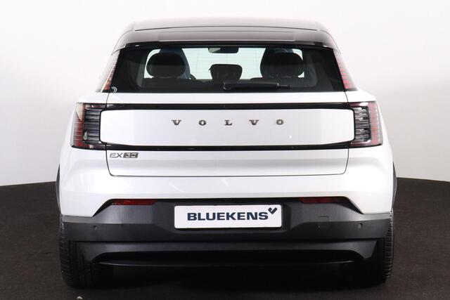 Volvo EX30 Extended Range Plus 69 kWh - Adaptive Cruise Control - Climate Pack - Harman/Kardon audio - Parkeercamera achter - Parkeersensoren voor & achter - 19' LMV