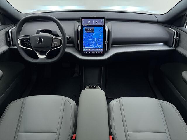 Volvo EX30 Cross Country Twin Motor Performance Ultra / 4X4 / Panoramdak / 360 Camera / Elektr. Stoelen / Stoelverwarming + Stuurw. Verwarming / Getint Glas Achter / Google / Harman Kardon Audio /