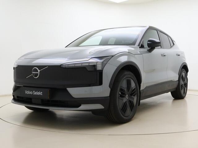 Volvo EX30 Cross Country Twin Motor Performance Ultra / 4X4 / Panoramdak / 360 Camera / Elektr. Stoelen / Stoelverwarming + Stuurw. Verwarming / Getint Glas Achter / Google / Harman Kardon Audio /