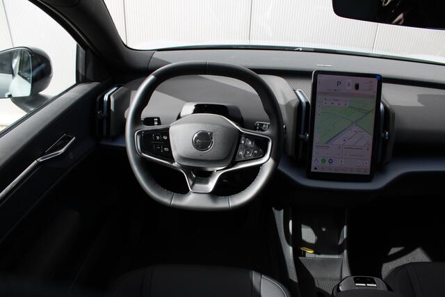 Volvo EX30 P5 Long Range Plus Europa 69 kWh | Elektrisch verstelbare voorstoelen | Zwart dak | Stoelverwarming