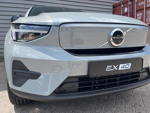 Volvo EX40 Single Motor Extended Range Business Ed. 82 kWh / Fiscale waarde 51.8252 / Adaptieve cruise control / 360 camera / Nieuw uit voorraad /