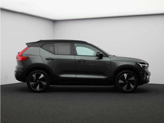 Volvo EX40 Single Motor Extended Range Plus 82 kWh / Stoel en stuurverwarming / Parkeercamera achter / BLIS / Pilot Assist / All Season banden / Extra getint glas achter /