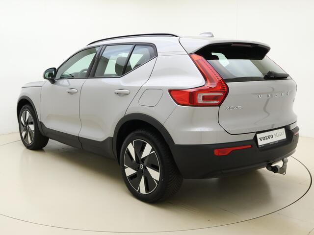 Volvo EX40 Extended Range Plus 82 kWh / DEMO / Trekhaak / Camera / ACC / Blis /Stoelverwarming/ All seasons / Warmtepomp