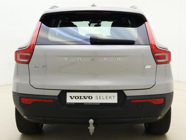 Volvo EX40 Extended Range Plus 82 kWh / DEMO / Trekhaak / Camera / ACC / Blis /Stoelverwarming/ All seasons / Warmtepomp
