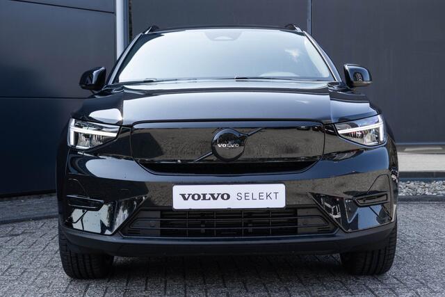 Volvo EX40 Single Motor Extended Range Ultra Black Ed. 82 kWh |Warmtepomp| Adaptieve Cruise Control| Blind spot| Semi Elektrische trekhaak | Panoramadak| Premium Audio| Interieur Voorverwarming.