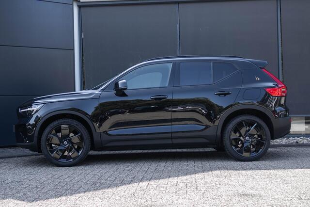 Volvo EX40 Single Motor Extended Range Ultra Black Ed. 82 kWh |Warmtepomp| Adaptieve Cruise Control| Blind spot| Semi Elektrische trekhaak | Panoramadak| Premium Audio| Interieur Voorverwarming.