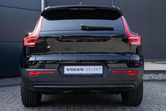 Volvo EX40 Single Motor Extended Range Ultra Black Ed. 82 kWh |Warmtepomp| Adaptieve Cruise Control| Blind spot| Semi Elektrische trekhaak | Panoramadak| Premium Audio| Interieur Voorverwarming.