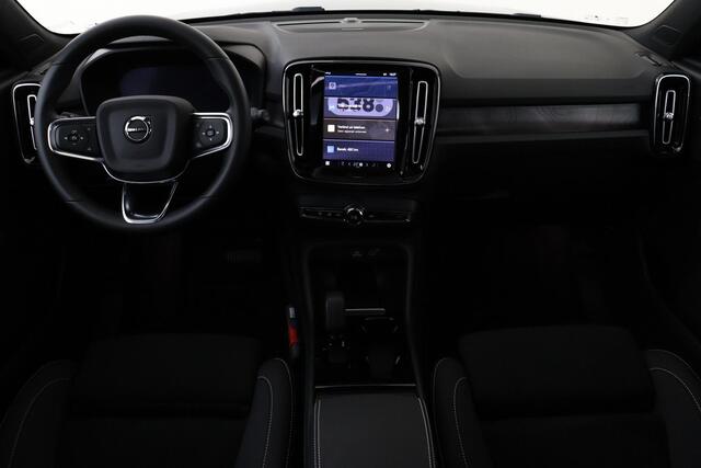 Volvo EX40 SINGLE MOTOR EXTENDED RANGE ULTRA BLACK ED. 82 kWh -PANO.DAK|HARMAN/KARDON|360°CAM|POWER-SEATS|20"