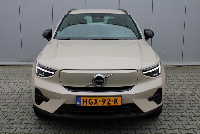 Volvo EX40 Single Motor Extended Range Plus 82 kWh | Trekhaak | Stoelverwarming | Warmtepomp