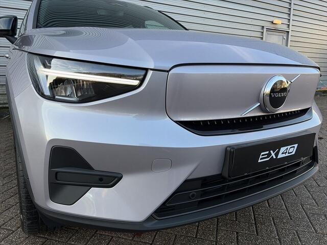 Volvo EX40 Single Motor Extended Range Business Ed. 82 kWh / Stuur & Stoelverwarming / Audio Harman Kardon / Blis /