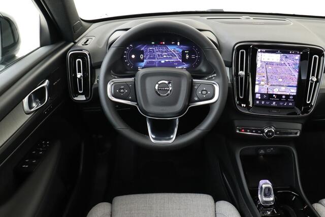 Volvo EX40 TWIN MOTOR PERFORMANCE ULTRA 82 kWh -PANO.DAK|HARMAN/KARDON|360°CAM|POWER-SEATS|TREKHAAK|LIGHTING|WOOL.BLEND|20"