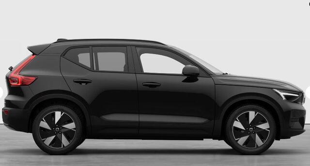 Volvo EX40 252PK Single Motor Extended Range 82 kWh Business Edition / Donker getint glas / Camera achter / Climate pack