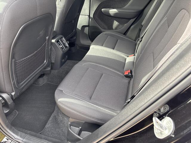 Volvo EX40 Single Motor Core 70 kWh