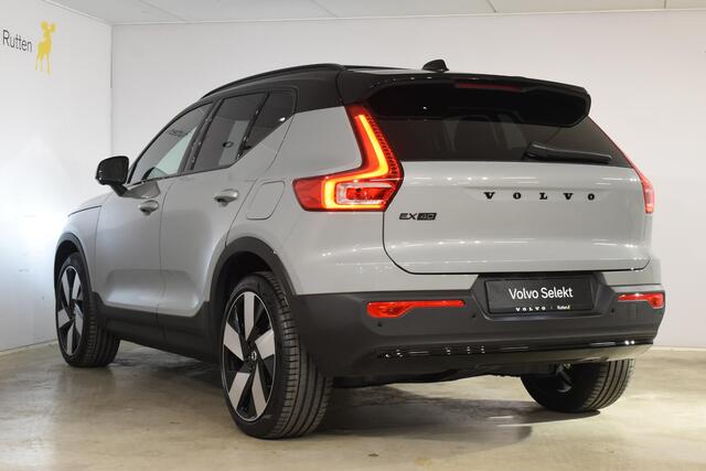 Volvo EX40 Single Motor Extended Range Ultra 82 kWh Extra getint glas / 360 Camera / 20'' velgen / Panoramadak / Zwart dak / Harman Kardon / Microtech/Nubuck