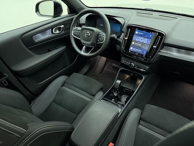 Volvo EX40 Extended Range Ultra / Nubuck / Getint Glas / Elektr. Stoelen / 360 Camera / Panoramadak / Harman&Kardon / Adapt. Cruise / BLIS / Keyless / Stoel + Stuurw. Verwarming /