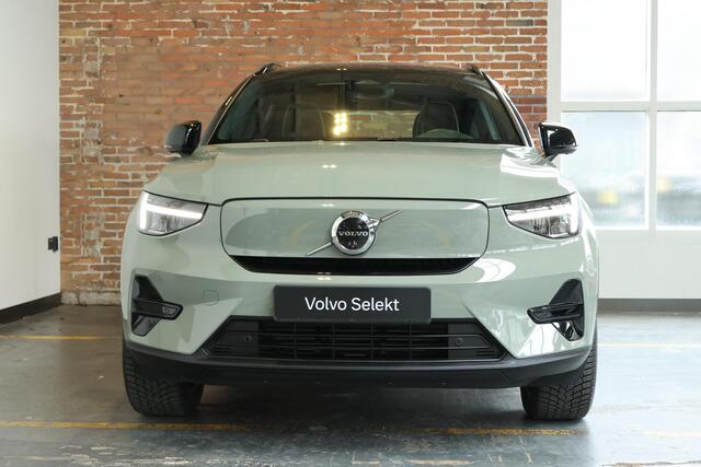 Volvo EX40 Single Motor Extended Range Ultra 82 kWh | Elektrisch Verstelbare Voorstoelen | Schuif/Kantel-Panoramadak | Semi-Elektrische Trekhaak | Harman Kardon Premium Audio | 360º Camera | Google Infotainment | Stoelverwarming