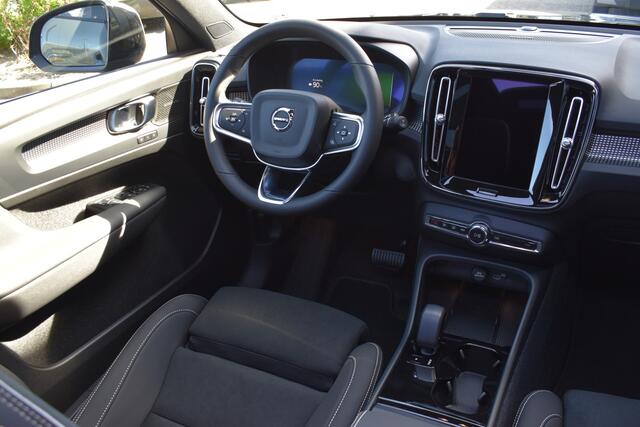 Volvo EX40 Extended Range 252PK Ultra Europa 82 kWh | NIEUW | 20'' | 360 Camera | H&K |