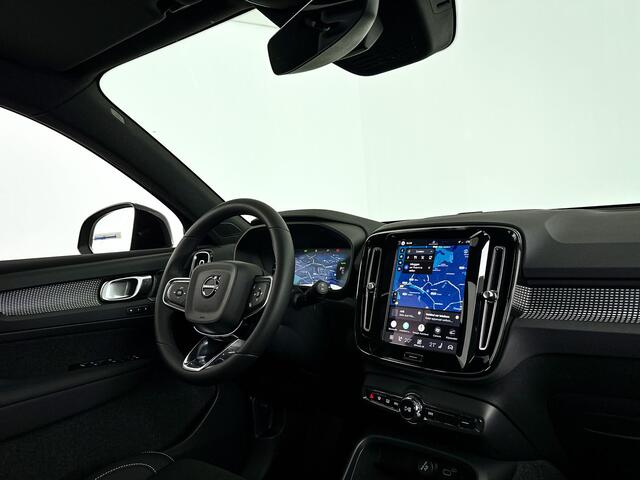 Volvo EX40 Single Motor Extended Range Plus Black Ed. 82 kWh | Panoramadak | 360° camera | Harman Kardon | Stoel- en Stuurverwarming | Trekhaak