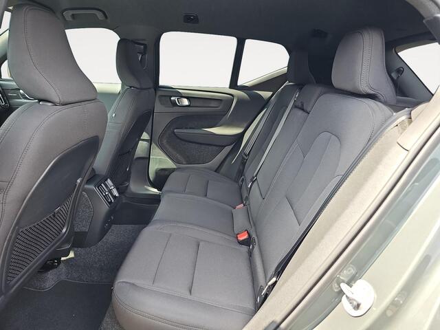 Volvo EX40 Single Motor Extended Range Plus Europa 82 kWh | Elektr. verstelbare voorstoelen | All-season banden | Pilot Assist | Harman/Kardon |