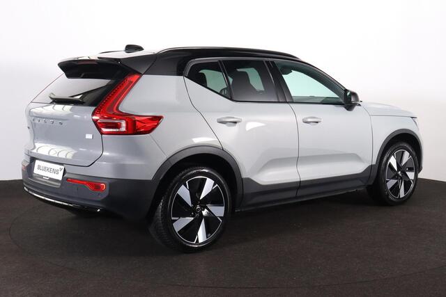 Volvo EX40 Extended Range Ultra 82 kWh - Panorama/schuifdak - IntelliSafe Assist & Surround - 360º Camera - Harman/Kardon audio - Adaptieve LED koplampen - Verwarmde voorstoelen, stuur & achterbank - Parkeersensoren voor & achter - Elektr. bedienb. voorstoelen met g