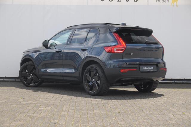 Volvo EX40 Single Motor Extended Range Plus Black Ed. 82 kWh / DEMO LEX / Panoramadak / Apple Carplay / Android Auto / Harman kardon audio / Adaptive cruise control / Pilot assist / Lichtmetalen velgen /
