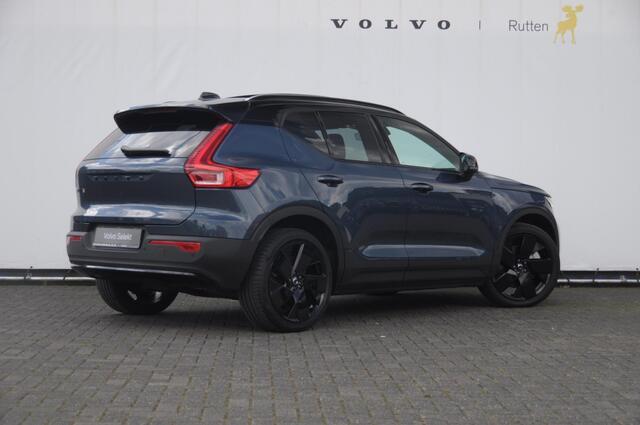 Volvo EX40 Single Motor Extended Range Plus Black Ed. 82 kWh / DEMO LEX / Panoramadak / Apple Carplay / Android Auto / Harman kardon audio / Adaptive cruise control / Pilot assist / Lichtmetalen velgen /