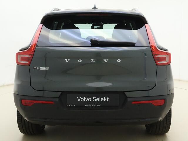Volvo EX40 Extended Range Plus Europa / Climate / Forest Lake / Elektr. Stoelen / Harman&Kardon Audio / 19'' / PDC + Camera / Elektrisch Achterklep /