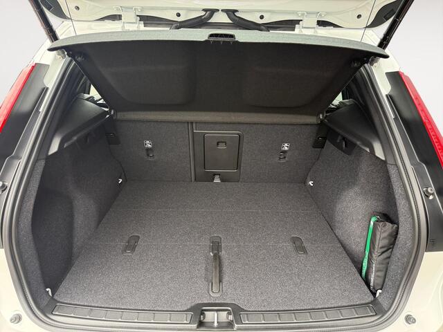 Volvo EX40 Single Motor Extended Range Plus Europa 82 kWh | Direct leverbaar | Stoelverwarming | Keyless Entry | Harman/Kardon |