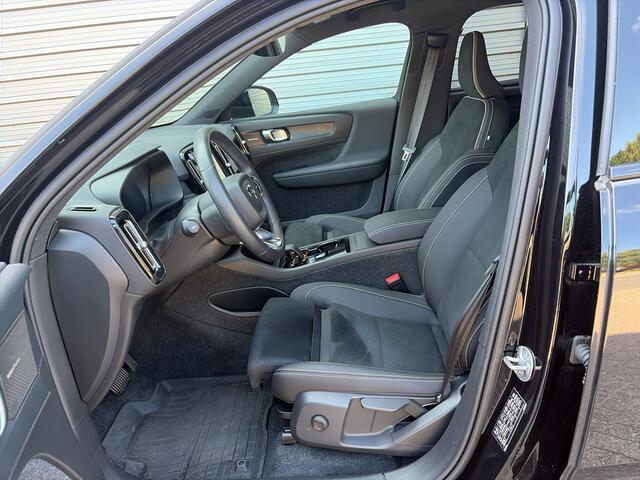 Volvo EX40 Single Motor Extended Range Plus Black Ed. 82 kWh / 20" Velgen Black / Pixel Led / Audio Harman & kardon /