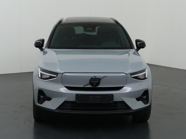 Volvo EX40 Single Motor Extended Range Ultra Black Ed. 82 kWh | SOH 97% | Trekhaak | Harman/Kardon | Panoramadak | warmtepomp | 360 camera | Apple Carplay/Android Auto | LED | Cruise control adaptief |